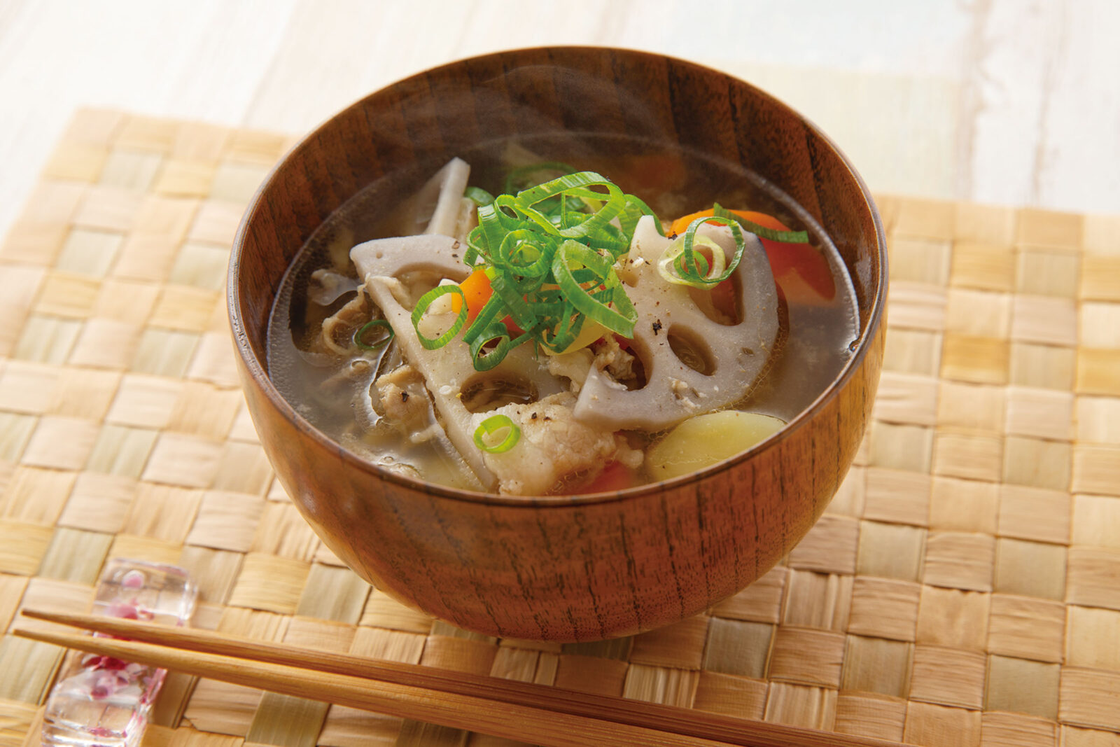 根菜ときのこの塩こうじ豚汁